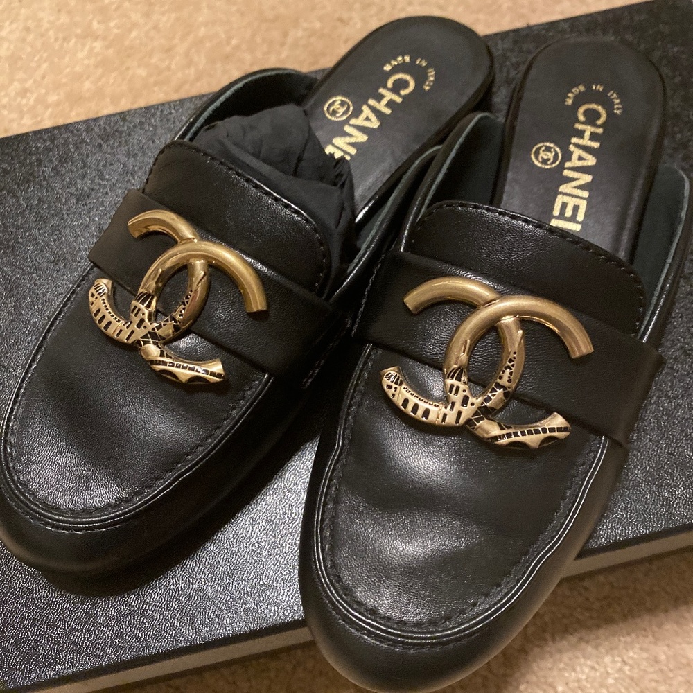 CHANEL leather  mule 2020 Spring